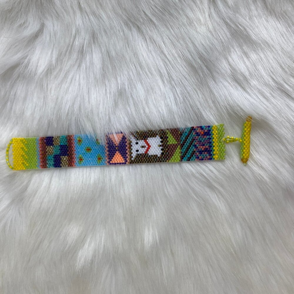 Handmade Bead Loom Llama or Dog Seed Bead Beaded Bracelet - Picture 5 of 6